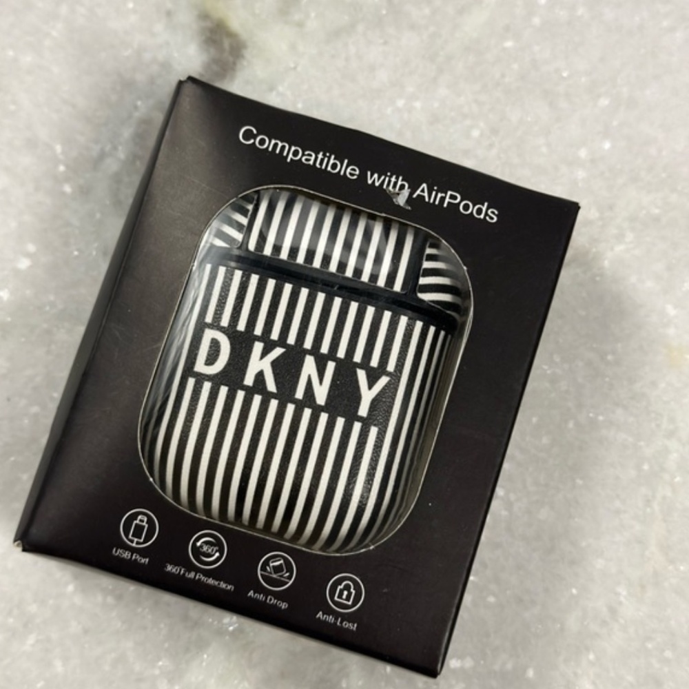 Brand new never used apple ear buds case